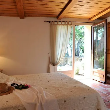 Szálloda Domaine Brellinga - Tavara Porto-Vecchio