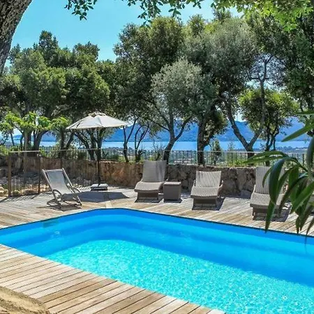 Domaine Brellinga - Tavara 4*