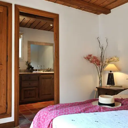 Ξενοδοχείο Domaine Brellinga - Tavara 4*