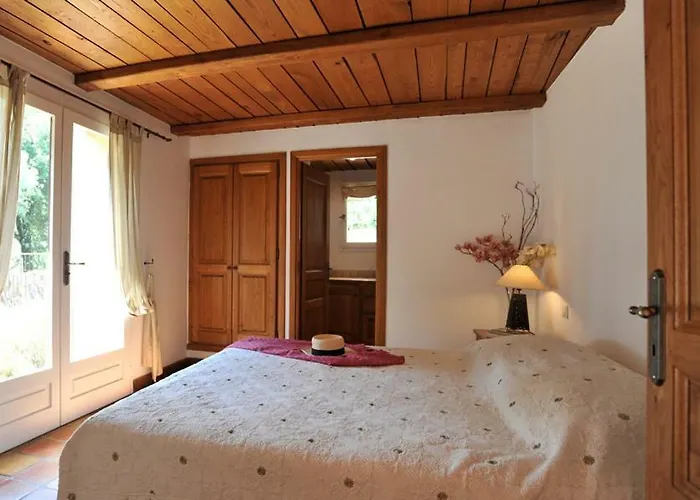 Domaine Brellinga - Tavara Ξενοδοχείο 4*